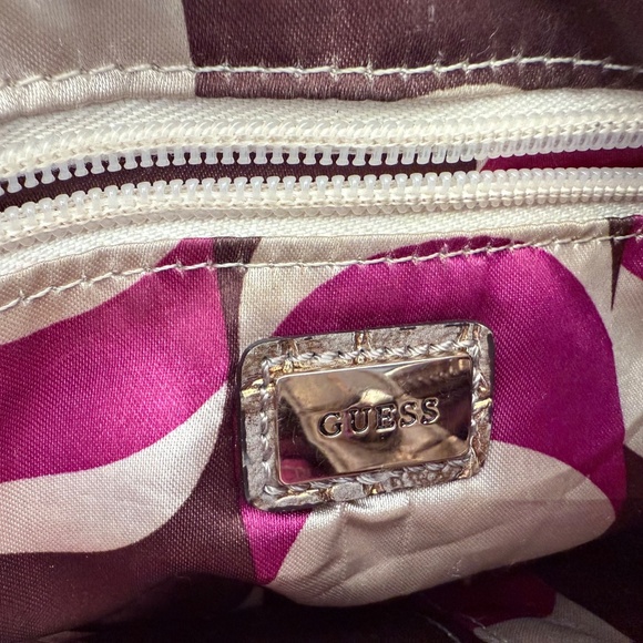 Super Cute Vintage Y2K GUESS mini shoulder bag - Picture 10 of 10